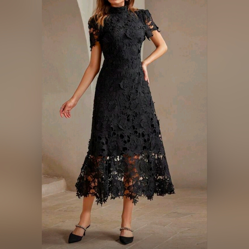 New Luxe Embroidered Sheer Floral Long Dress Short Sleeve Black